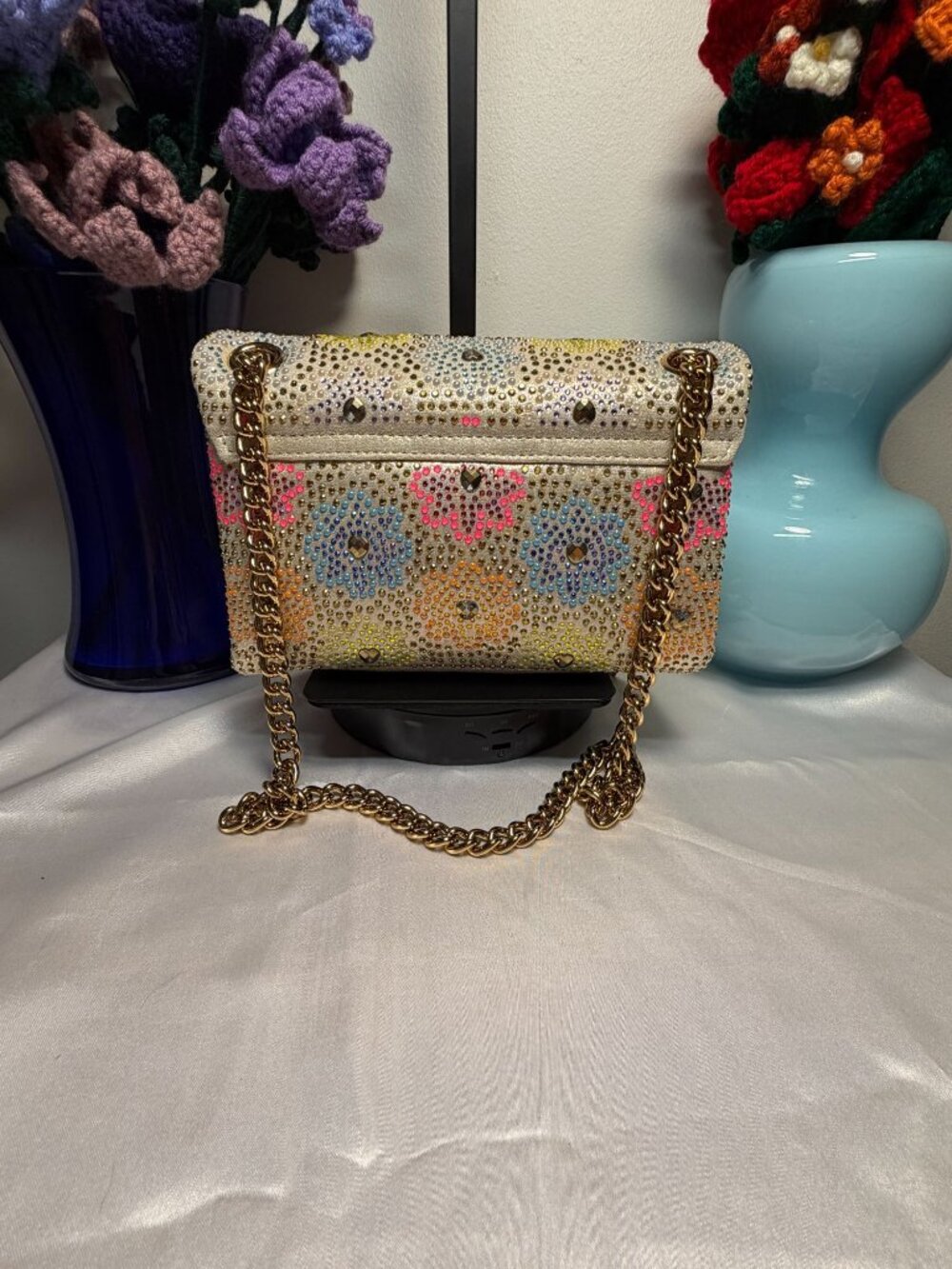 Kurt Geiger Small Handbag Rhinestone Floral Design And Lock NWT - Picture 3 of 10